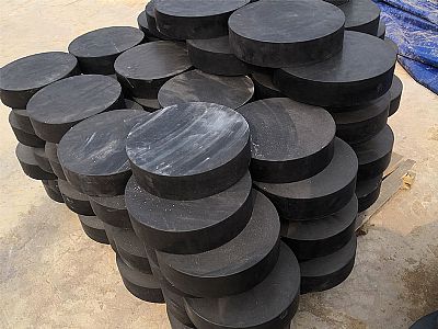 繁峙县板式橡胶支座由若干层橡胶片与薄钢板经加压硫化